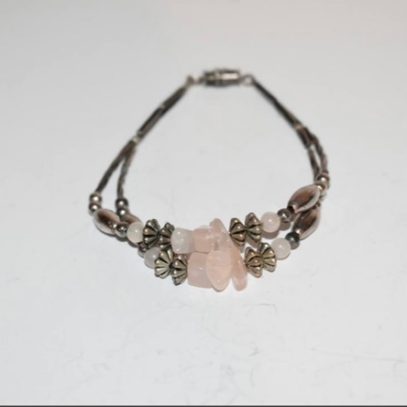 Vintage Jewelry - vintage beaded bracelet 6.5”